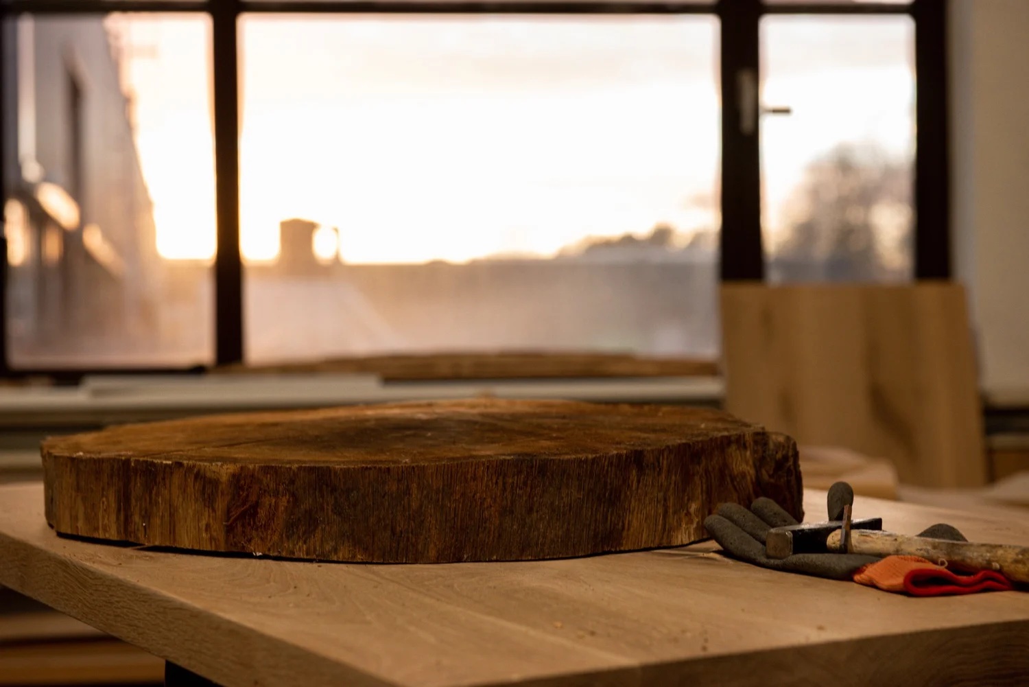 Detail van massief hout in de werkplaats