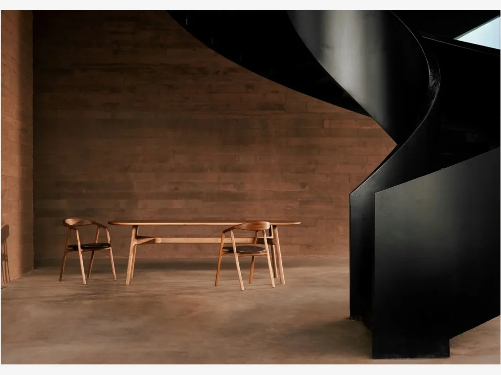 WOAK / Marshall / Tijdloze Massief Houten Eettafel