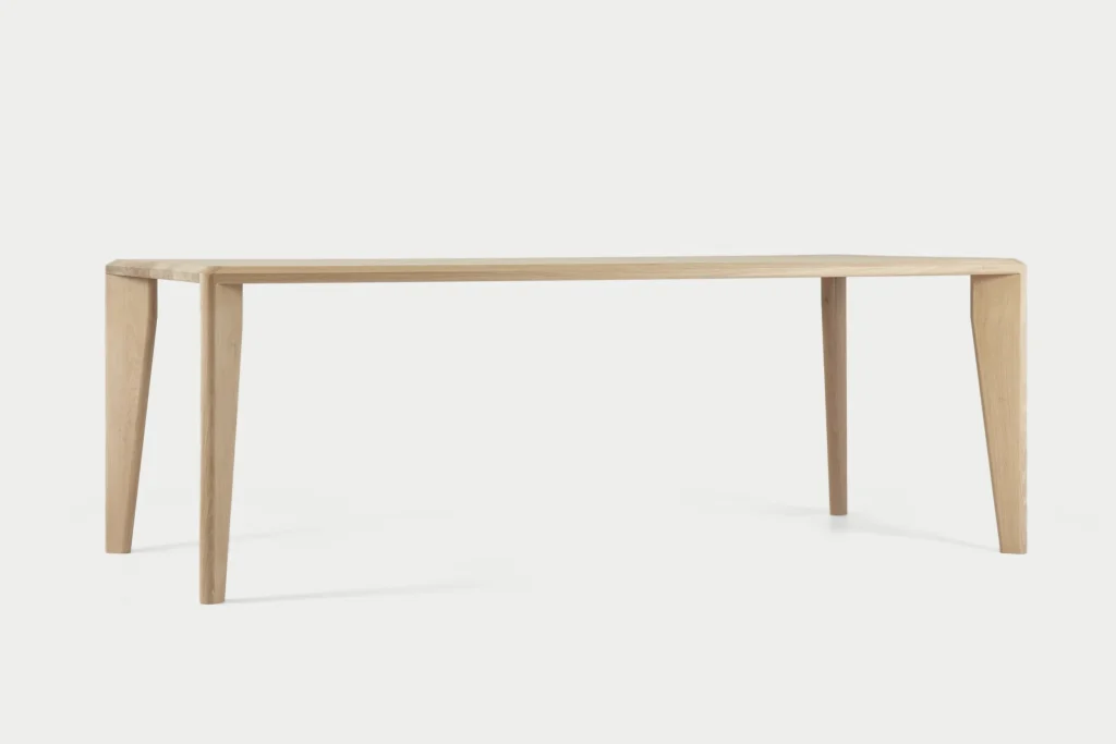 Niven / Eiken Eettafel met Geïntegreerde Poten