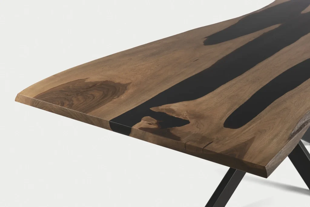 Domir / Epoxy Tafel met Walnoten Schaaldelen en Matrixpoot