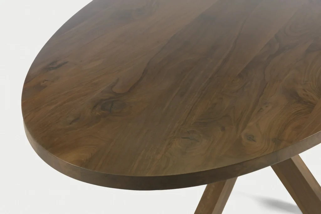 Sage / Walnoten Deens Ovale Tafel met Matrixpoot