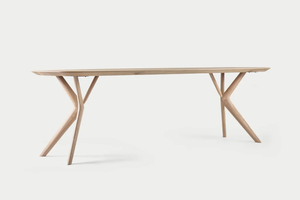 Nella / Massief Eiken Eettafel Slank Design