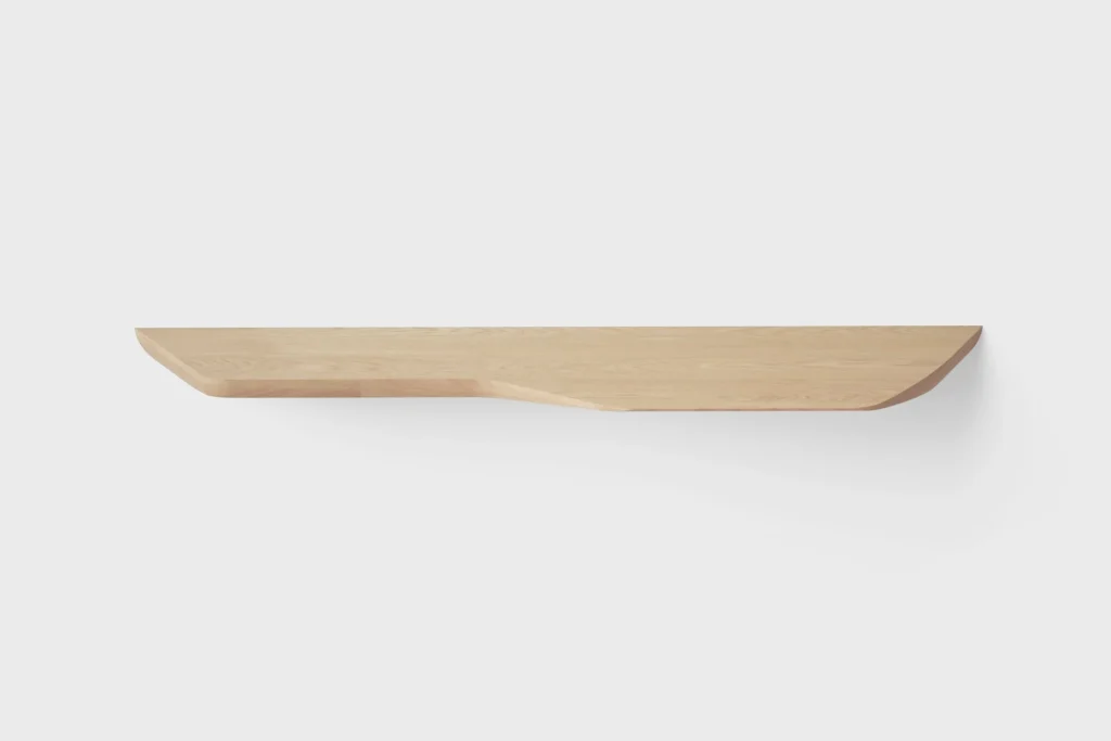 Vela Shelf / Sculpturale Wandplank Asymmetrisch Design in Massief Eiken