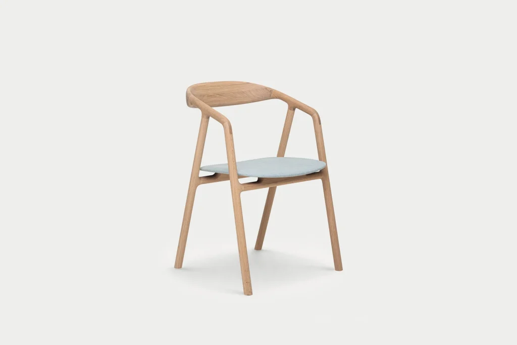 WOAK / Bled / Tijdloze Design Eetkamerstoel