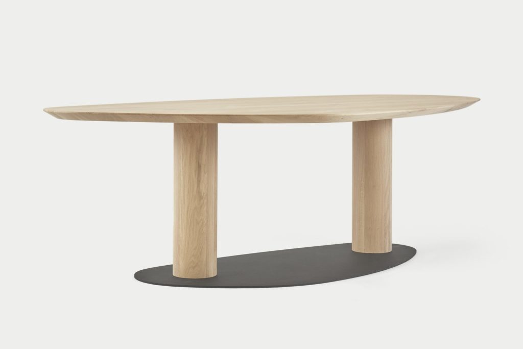 Kiezelvormige tafels
