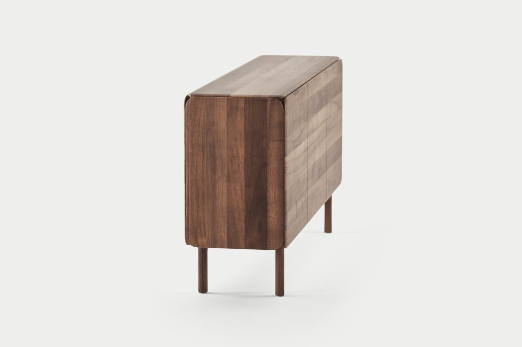 Artisan / Cloud Dressoir / Designkast in Massief Hout met Natuurlijke Afwerking