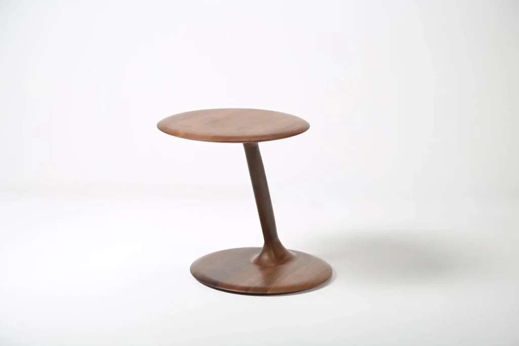 Mobello / Henge / Massief Houten Design Bijzettafel