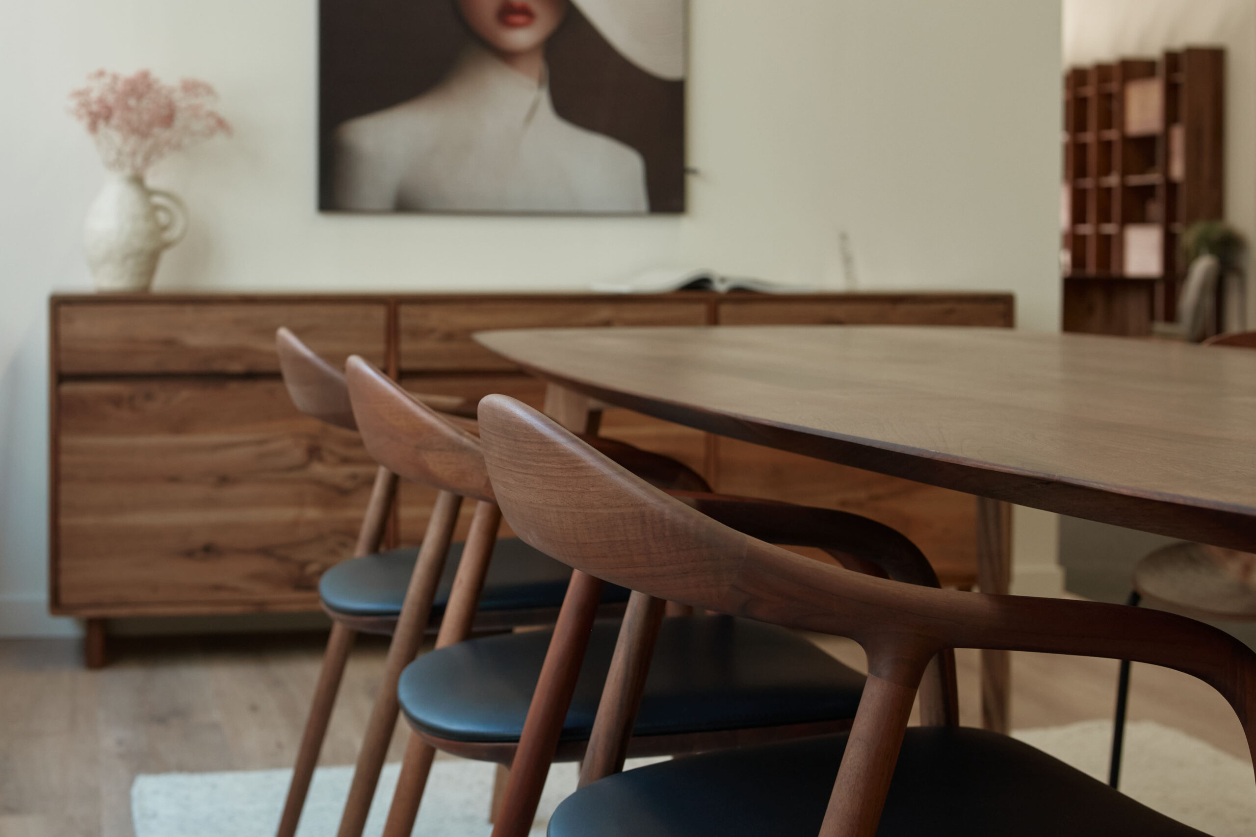 Massief houten eettafel met stoel — Jelsan collectie