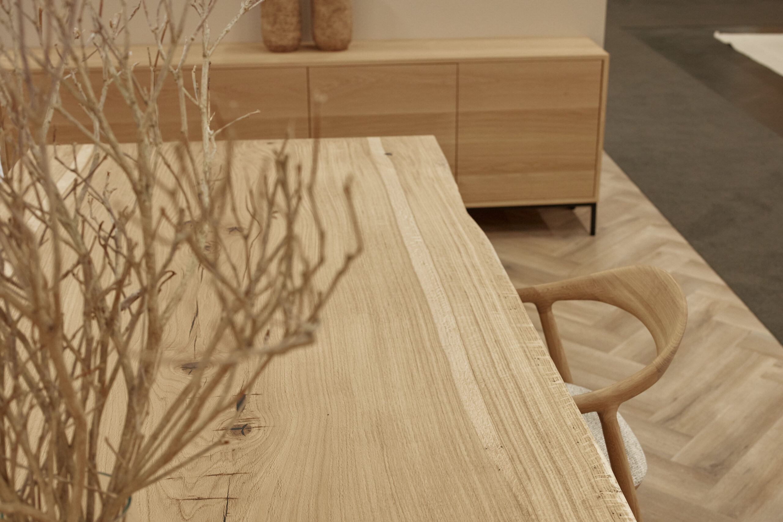 Vakmanschap bij Jelsan — detail van massief houten meubel